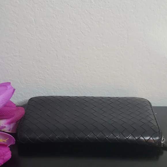 Bottega Veneta Intrecciato  leather  Long Wallet - Picture 5 of 16
